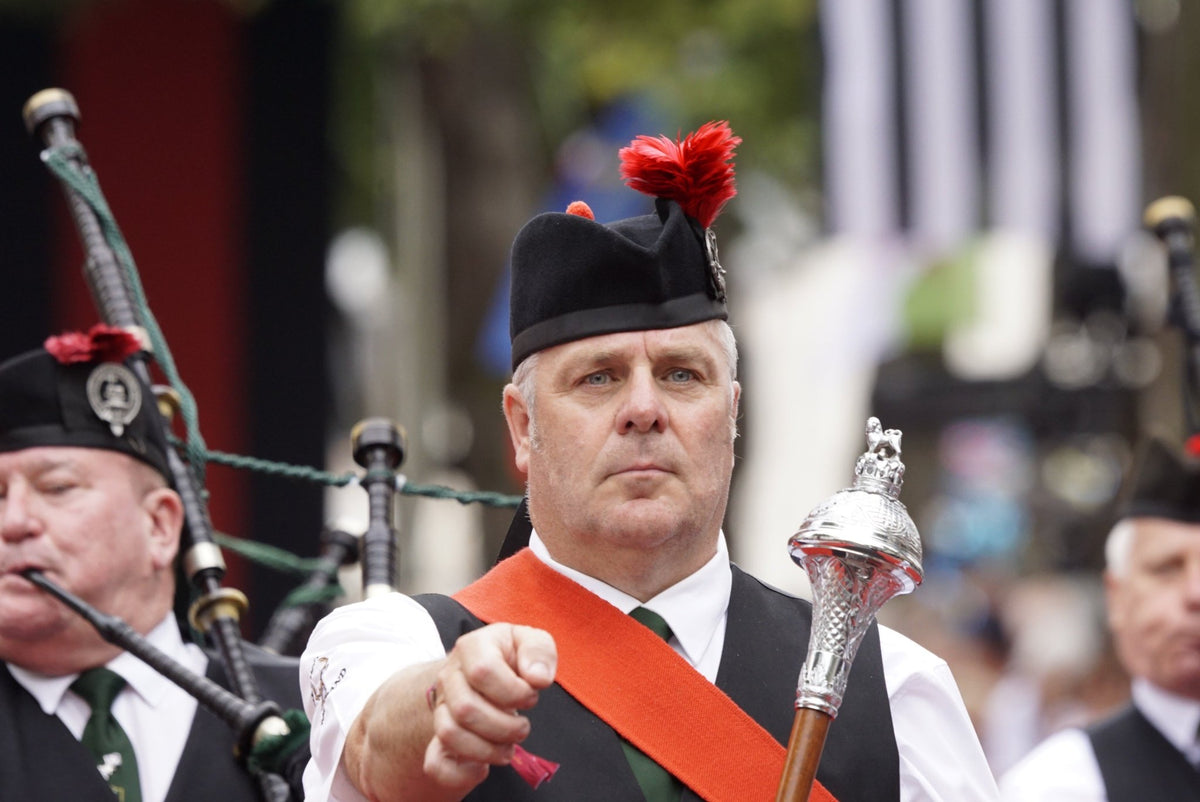 Hire a Pipe Band for Your Wedding Glencorse Pipe Band